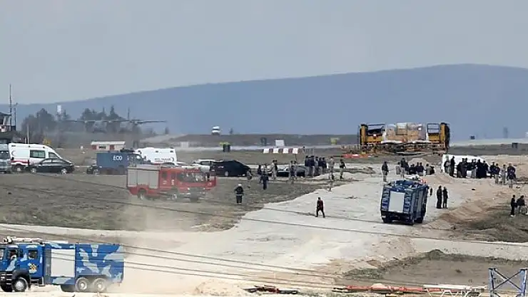 Konya'da askeri eğitim uçağı düştü