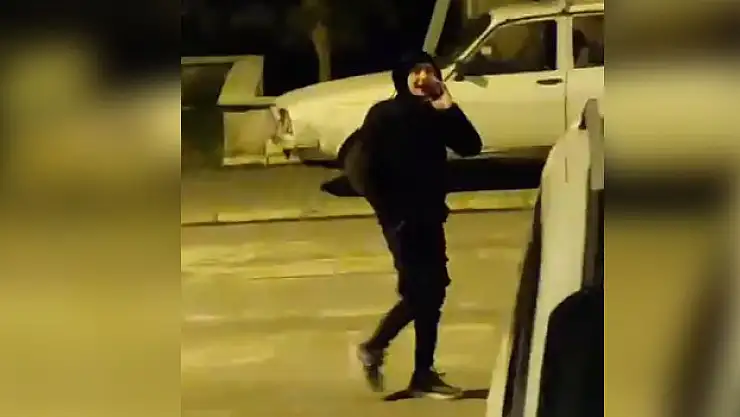 Komşularını bağırarak sahura kaldırdı