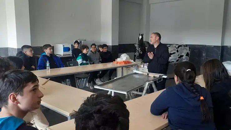 Öğrencilere anket uygulandı