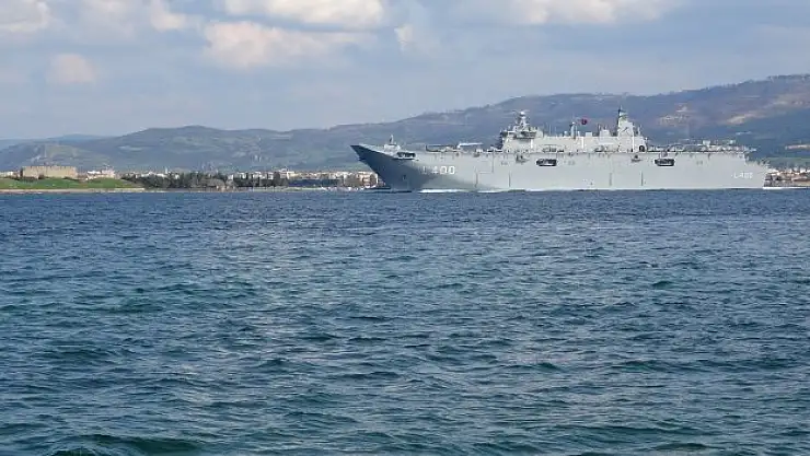 TCG Anadolu Çanakkale'de