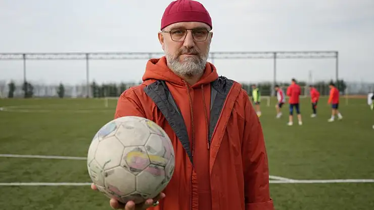 FUTBOLCU MAAŞLARI İÇİN BİLEZİK SATTI