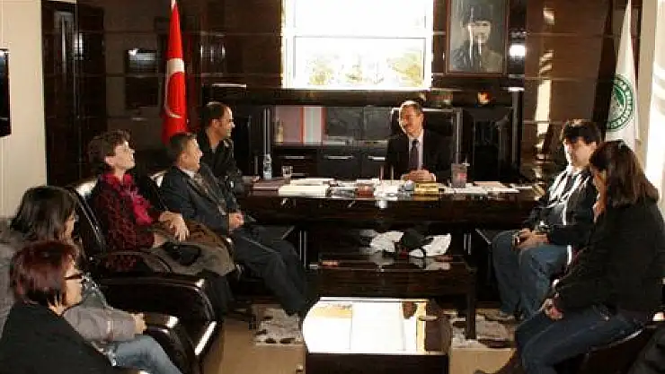 Yabancı Misafirler, Başkan Dündar'ı Ziyaret Etti