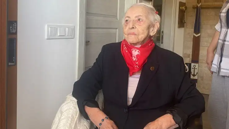 101 Yaşındaki Zekiye Teyze'de Oyunu Kullandı