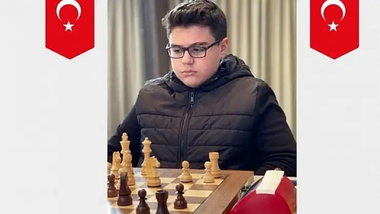 Yağız Kaan Erdoğmuş, 12 yaşında 'büyükusta' ünvanını aldı