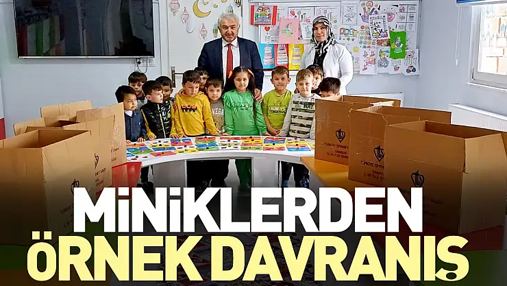 Miniklerden Örnek Davranış