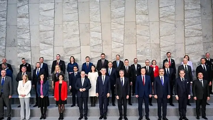 NATO, 75'inci yılına savunma harcamalarını artırma hedefiyle girdi