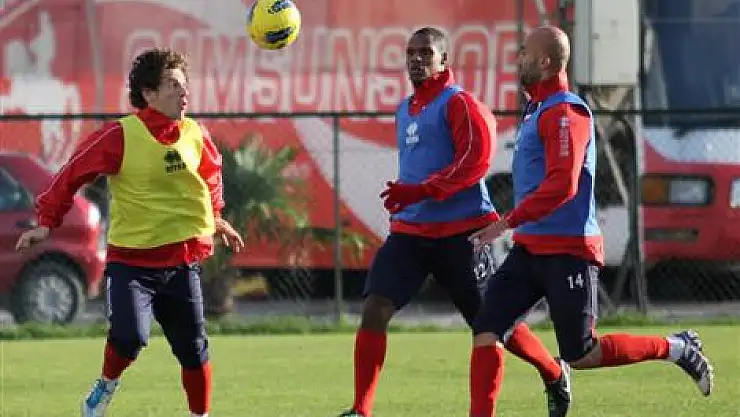 Samsunspor Antalyaspor'a kilitlendi