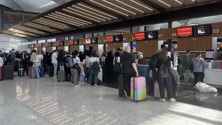 Otogarlarda bayram yoğunluğu