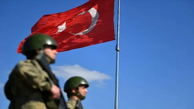 Yasa dışı yollarla geçmeye çalışan 9 kişi yakalandı