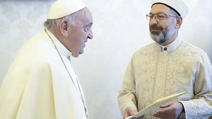 Erbaş ve Papa Franciscus Görüştü