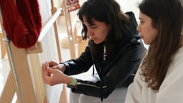 Geleneksel motifler gelecek nesillere aktarılıyor