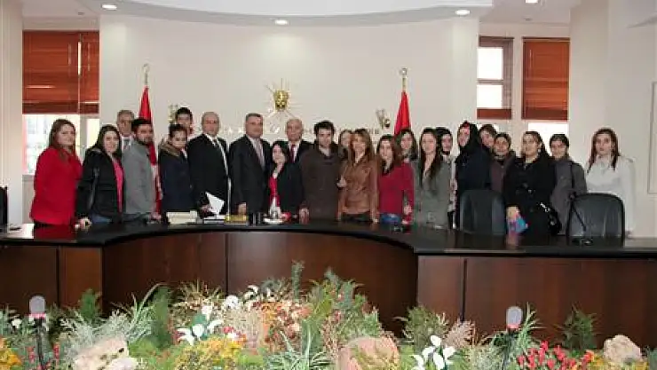 Öğrencilerden Özel İdare'ye ziyaret