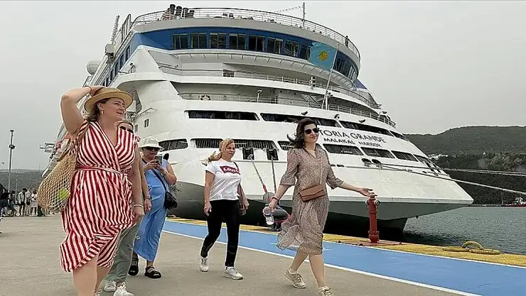 Sezonun ikinci kruvaziyeri Amasra'da