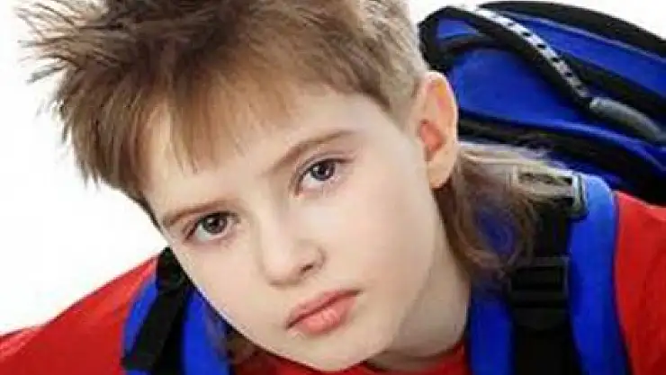 Öğrencilerin okul çantaları hafifliyor