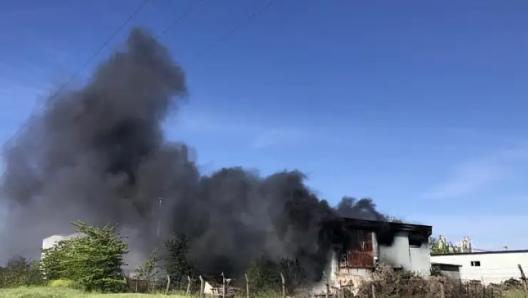 Fabrika Yangını Korkuttu