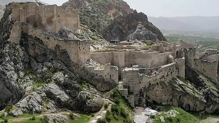 Kahta Kalesi'nin restorasyonunda sona yaklaşıldı