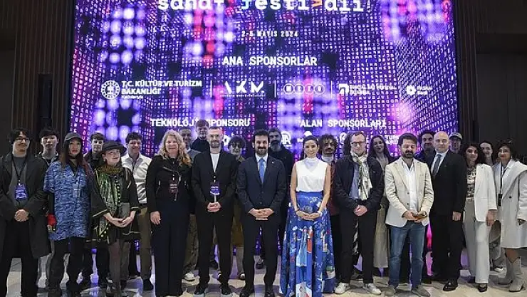 '4. İstanbul Dijital Sanat Festivali' AKM'de başladı