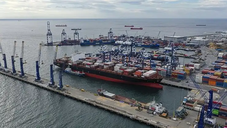 Bakan Bolat: İhracatımız nisanda 19 milyar 271 milyon dolara yükseldi