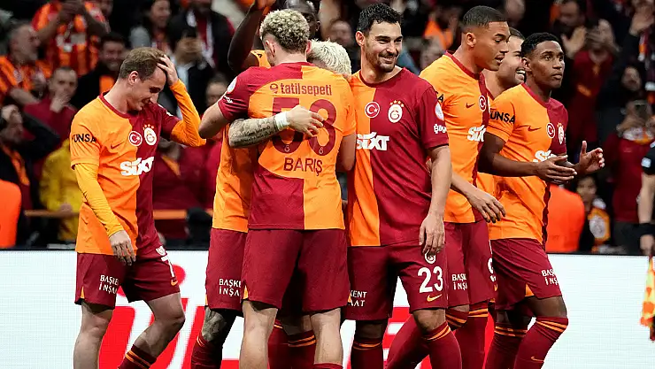 Galatasaray  rekoru kırdı