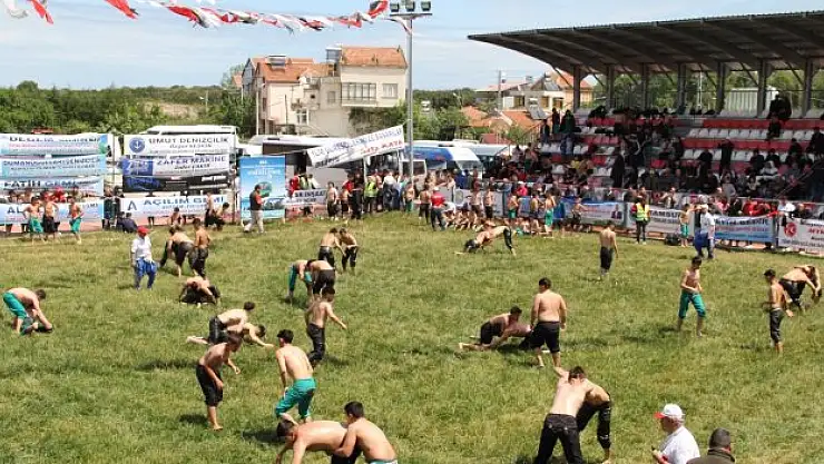 Güreşler nefes kesti