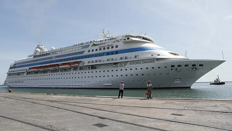 'Astoria Grande' kruvaziyeri Samsun'da