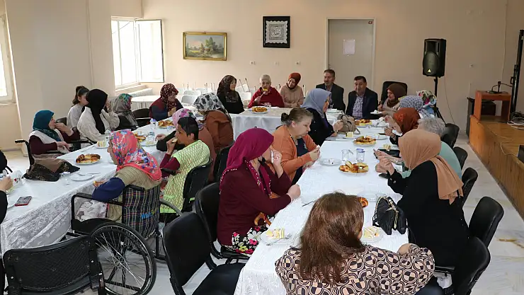 Kadın Kollarından Anneler Günü etkinliği