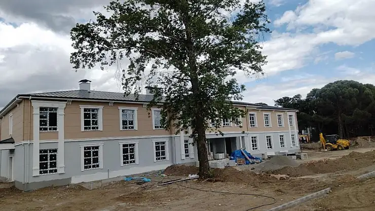 Göçük altında Kaldı