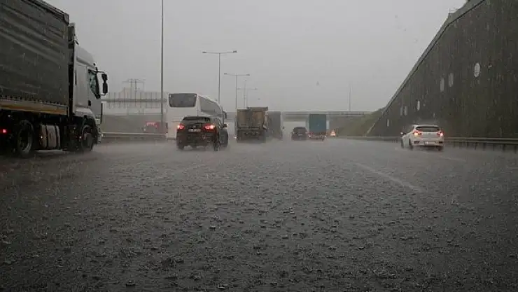 Yağışlar mevsim normallerine göre yarı yarıya azaldı