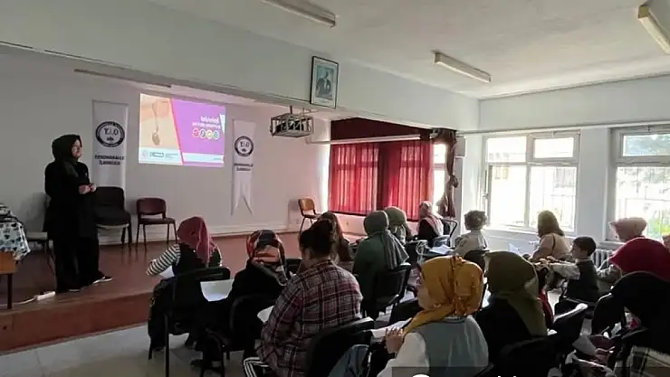'Ekran bağımlılığıyla mücadele veli eğitim seminerleri'