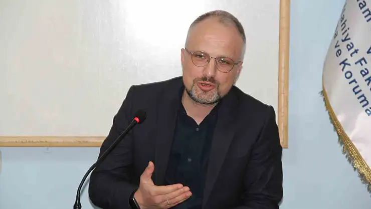 'Günümüz sözde deistleri sorumluktan kaçtığı için dini reddediyor'