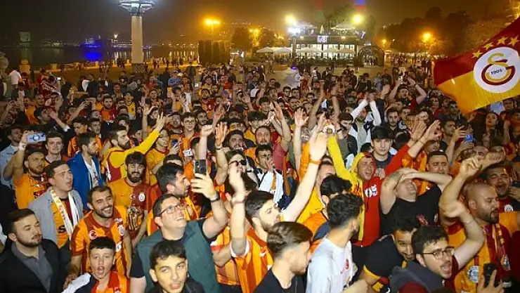 Galatasaray'ın şampiyonluğu yurt dışında kutlandı