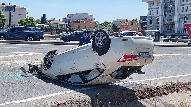 Araç takla attı: 1 yaralı