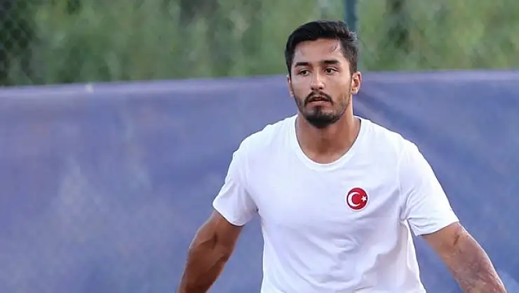 Milli para tenisçi Ahmet Kaplan, 'dünya 8 numarası' oldu