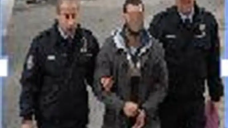 Silahını atan şahıs yakalandı