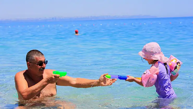 Vatandaşlar sahile akın etti