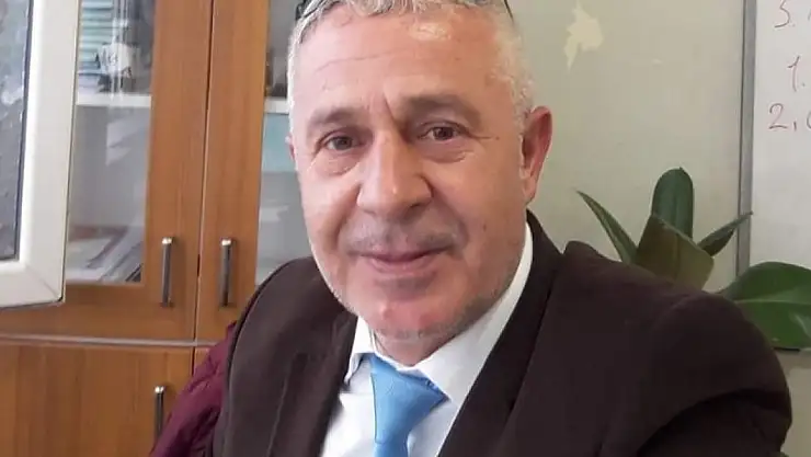 Öğretmen ölü bulundu