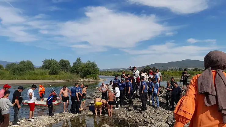 Kelkit Çayı'na giren genç boğuldu