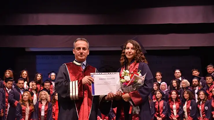 OMÜ'de yılın ilk mezuniyet heyecanı