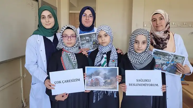 Öğrencilerden İsrail'e tepki