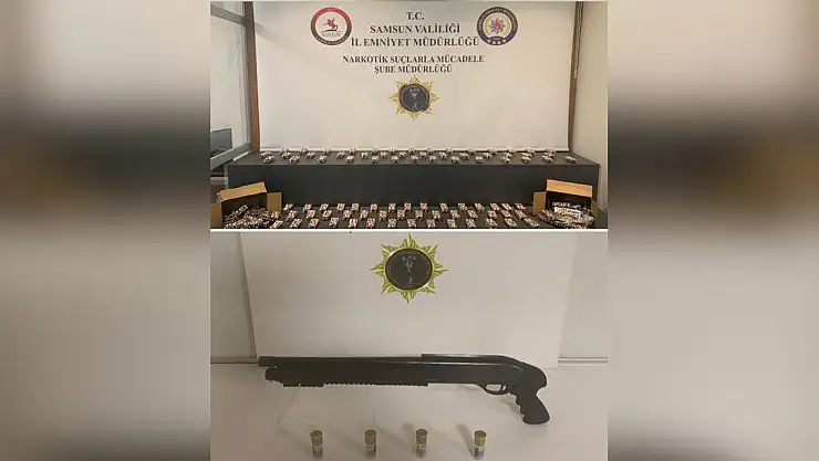 Kargo paketinde uyuşturucu çıktı: 2 gözaltı