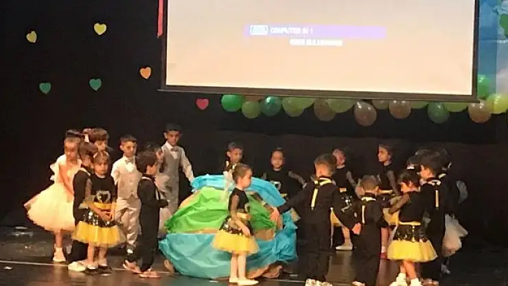 Miniklerden Gazze gösterisi