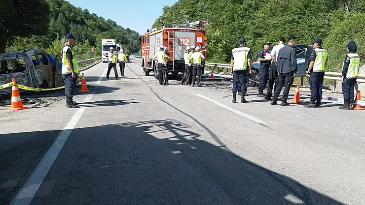 Sinop'ta feci kazada 4 kişi hayatını kaybetti