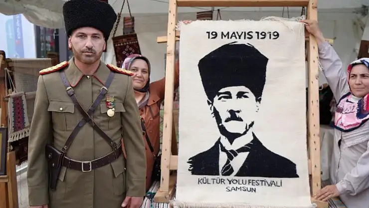 İlmek ilmek bu potreyi ördü