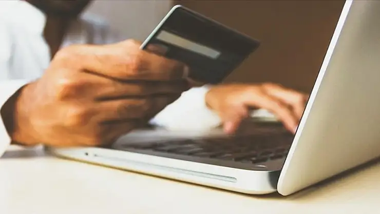 Kartlı ödemelerin tutarı mayısta yaklaşık 1,3 trilyon lira oldu