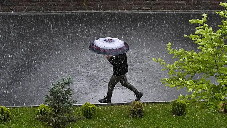 Meteorolojiden bazı iller için kuvvetli sağanak uyarısı