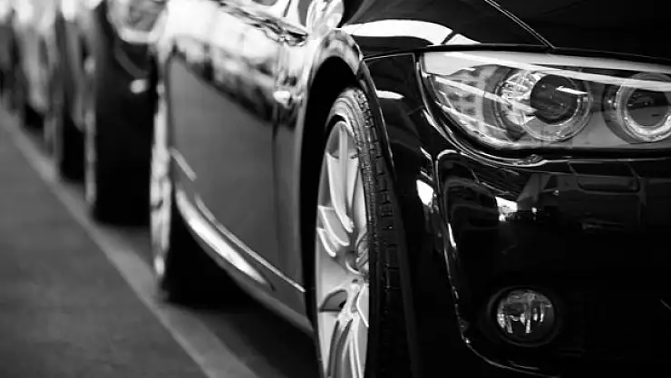 AB'de yeni otomobil satışları mayısta düştü