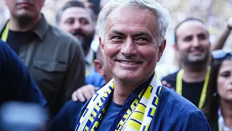 Fenerbahçe'de Mourinho göreve başladı
