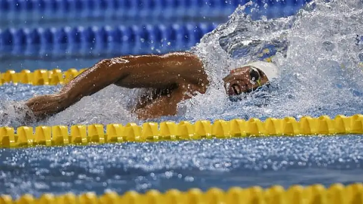 Milli yüzücü Hüseyin Emre Sakçı, Avrupa şampiyonu oldu