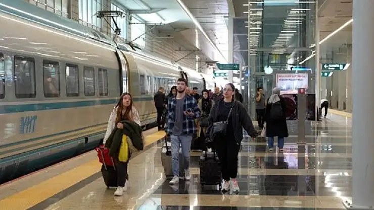 Demir yollarını 7,5 milyon kişi kullandı