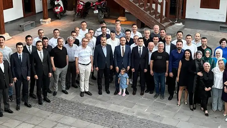 Tayinleri çıkan savcılara ve hakime veda yemeği